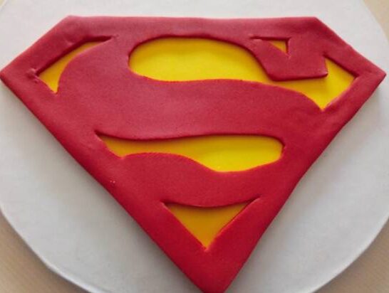 Superman Cake for a Clark Kent Birthday Party