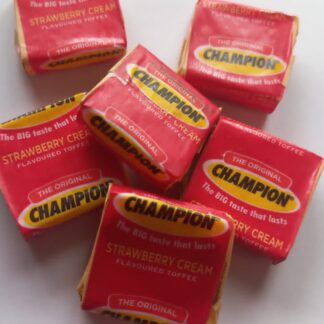 Wilson Champion toffees strawberry cream flavour 12's